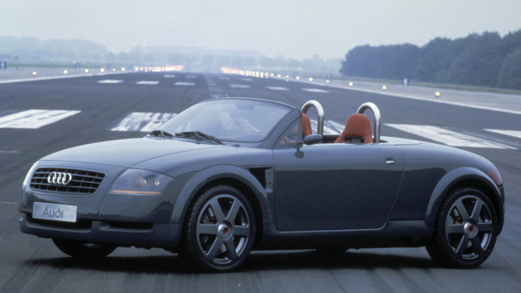 Фото до матеріалу: Унікальний рестомод Audi TT Roadster: дань поваги концепту 1995 року
