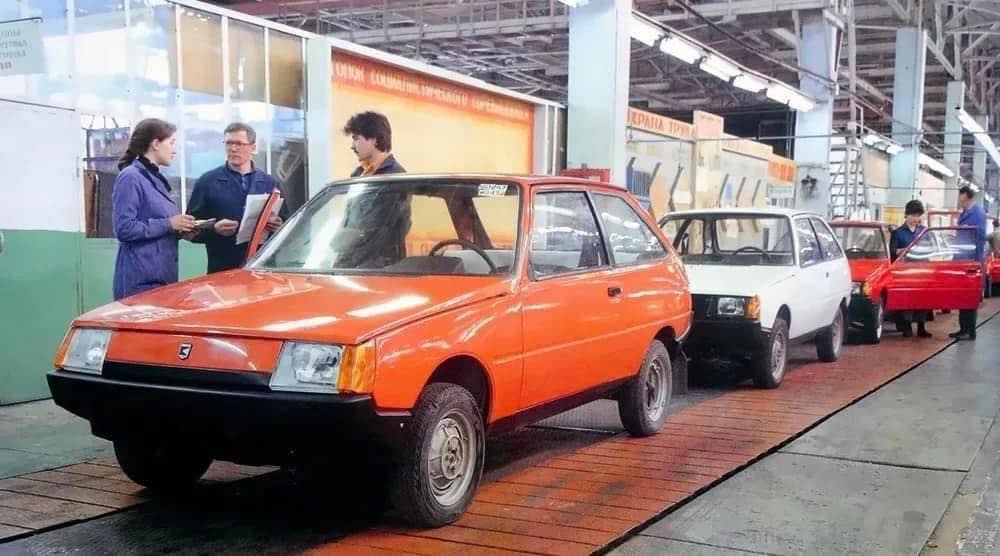 Фото до матеріалу: Історія Запорізького автозаводу: від легенди до виживання під обстрілами