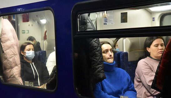 Фото до матеріалу: Укрзалізниця запустила поїзд «Сакура» з японським меню та іграми