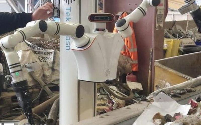 Фото до матеріалу: Роботи замінять людей на сміттєпереробних заводах Києва через брак кадрів