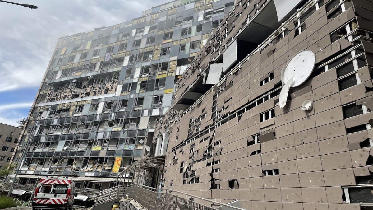 Фото до матеріалу: Українські зірки з болем відреагували на цинічний удар РФ по "Охматдиту"