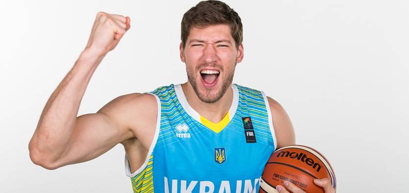 Фото до матеріалу: В'ячеслав Кравцов став новим учасником реаліті-шоу «Холостяк»: баскетболіст шукає кохання