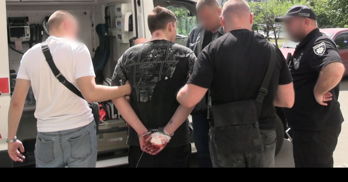 Фото до матеріалу: У Києві громадянин РФ поранив знайомого, який впав з 11-го поверху під час втечі