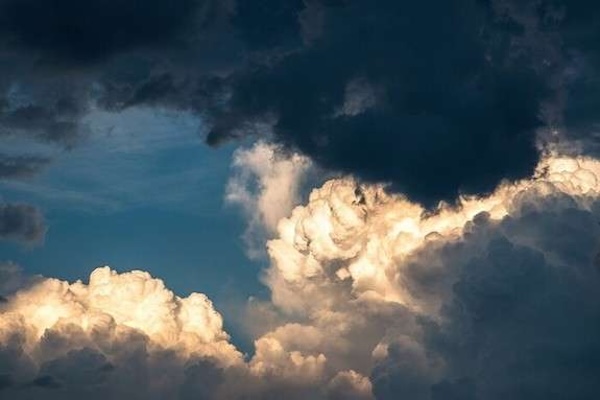 Фото до матеріалу: Погода в Києві сьогодні: до +25°, хмарно з короткочасним дощем