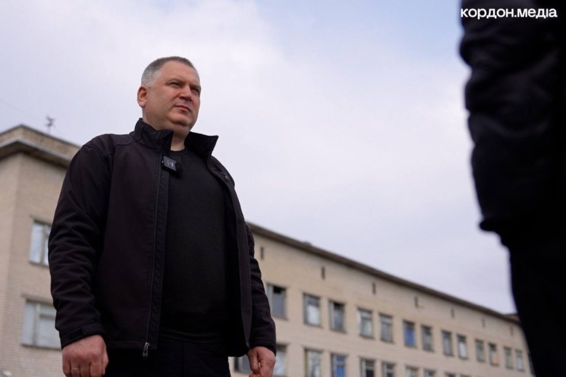Фото до матеріалу: Життя за 25 км від кордону: як сумчане відновлюють житло після ударів дронів