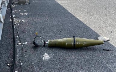 Фото до матеріалу: Російські FPV-дрони зі скинутими зарядами виявлені на дахах будинків у тилу