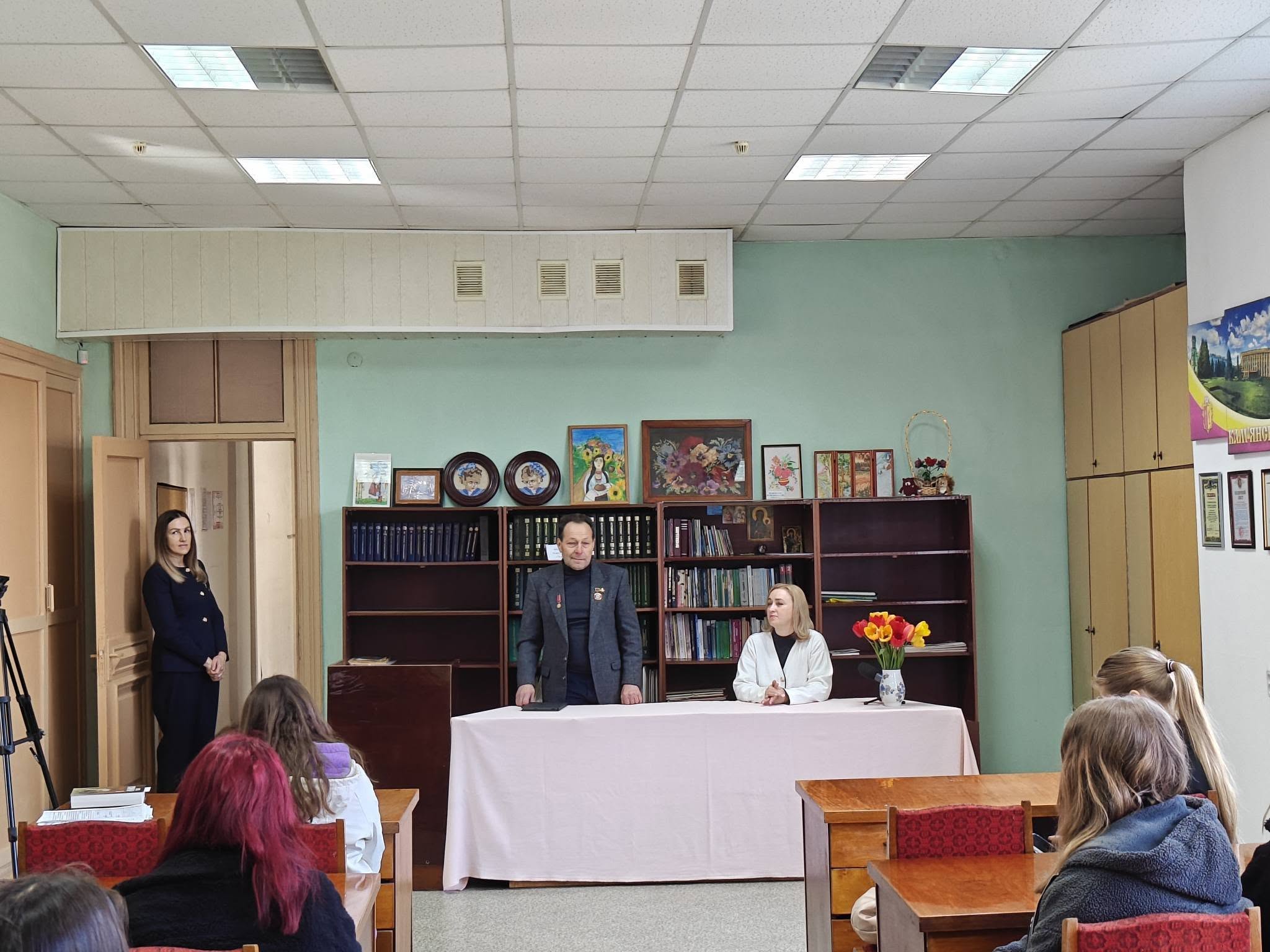 Фото до матеріалу: Виставка до 40-річчя Чорнобильської аварії відкрили в архіві Кам'янського