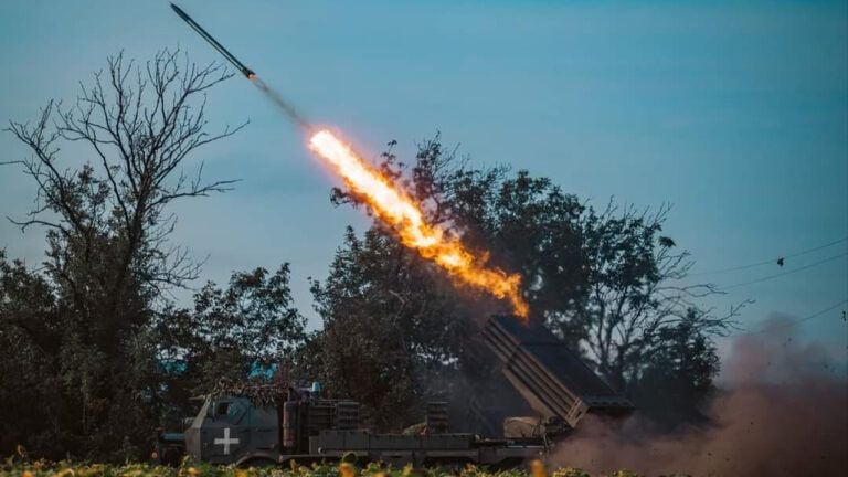 Фото до матеріалу: Ракети Фламінго вдарили по заводу в Чебоксарах: пошкоджені потужності для виробництва ракет