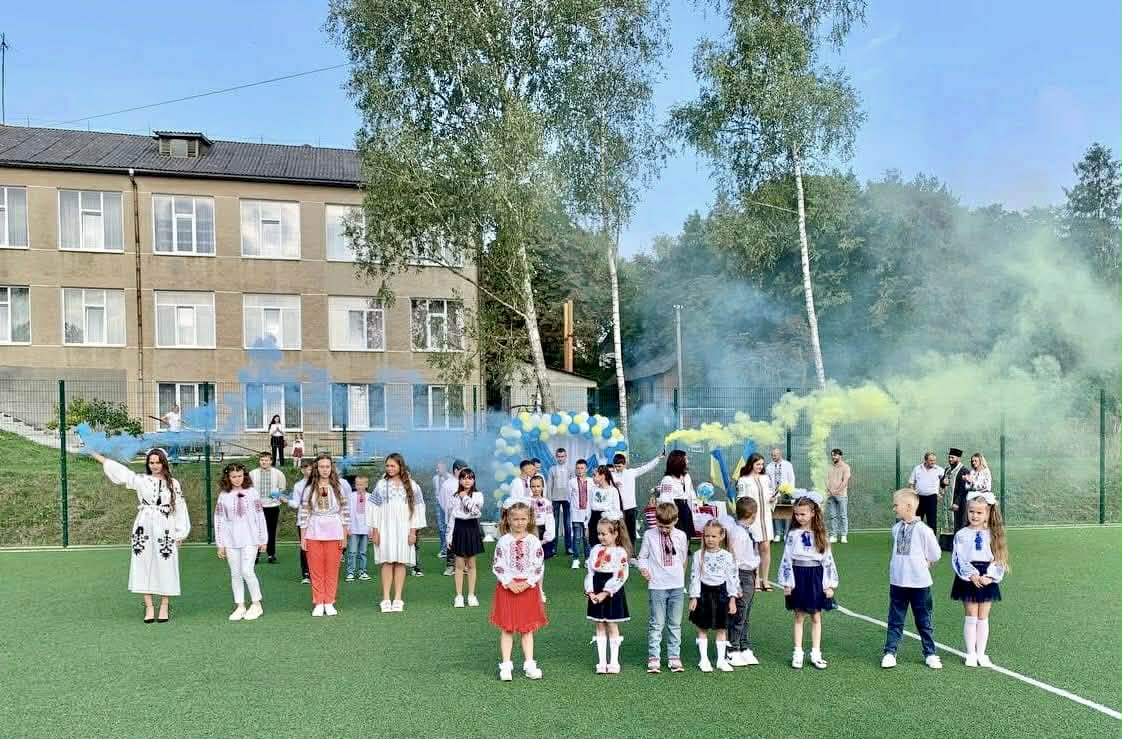 Фото до матеріалу: Школа в Вікнянах закрита: громада бореться за відновлення навчання та загрожує судом