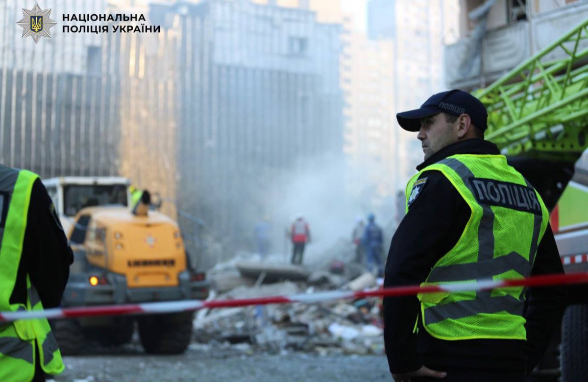 Фото до матеріалу: Київ: масована атака Росії, один загиблий, 16 поранених, обвалився дев'ятиповерхівка