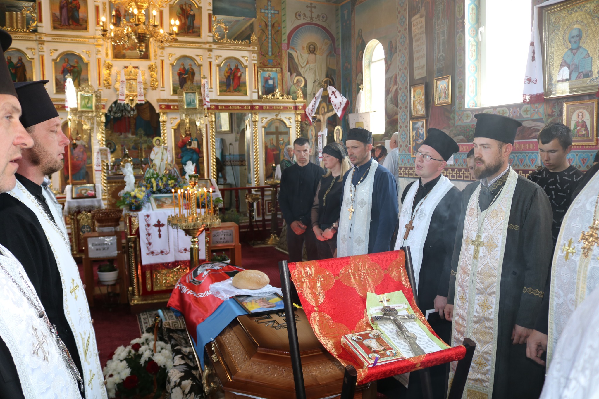 Фото до матеріалу: Горохівська громада попрощалася із Захисником України Володимиром Забродоцьким