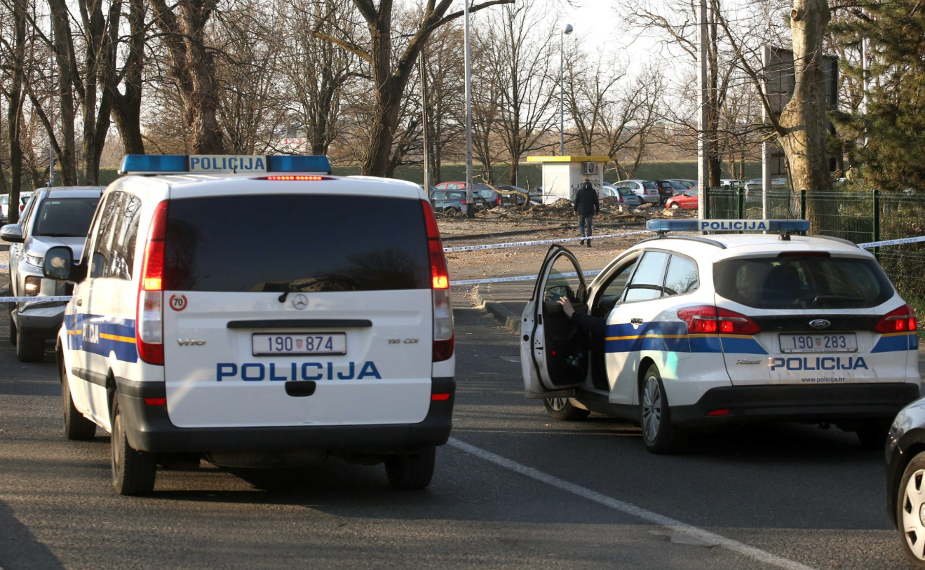 Фото до матеріалу: Хвиля анонімних погроз мінування охопила Хорватію: евакуації шкіл у трьох містах