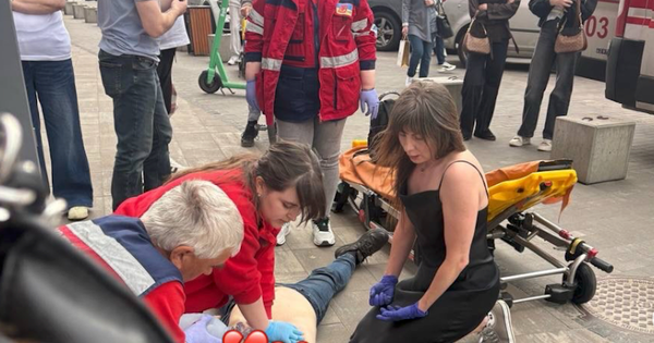 Фото до матеріалу: Працівники Київського метрополітену відмовили у наданні дефібрилятора під час реанімації