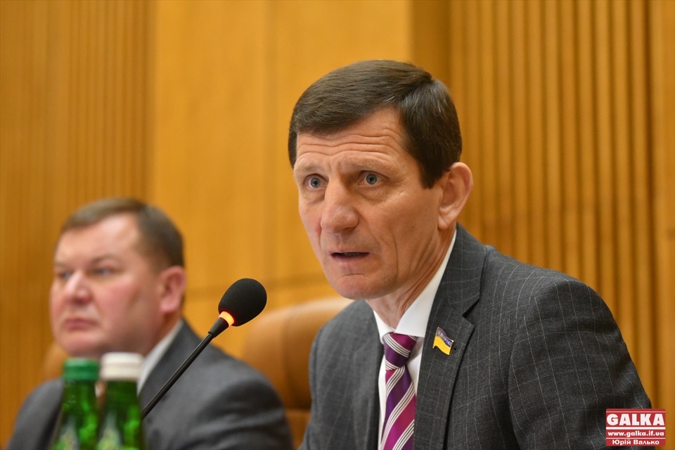 Фото до матеріалу: Сич відповів на вимоги голів громад: 32,5 млн грн — це не обов'язок