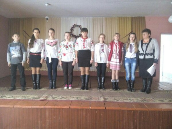 Фото до матеріалу: У Волицькій школі відзначили тиждень української мови