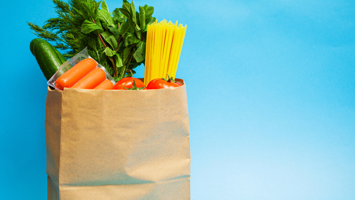 Фото до матеріалу: У Івано-Франківську з 13 травня почнеться роздача продуктових наборів
