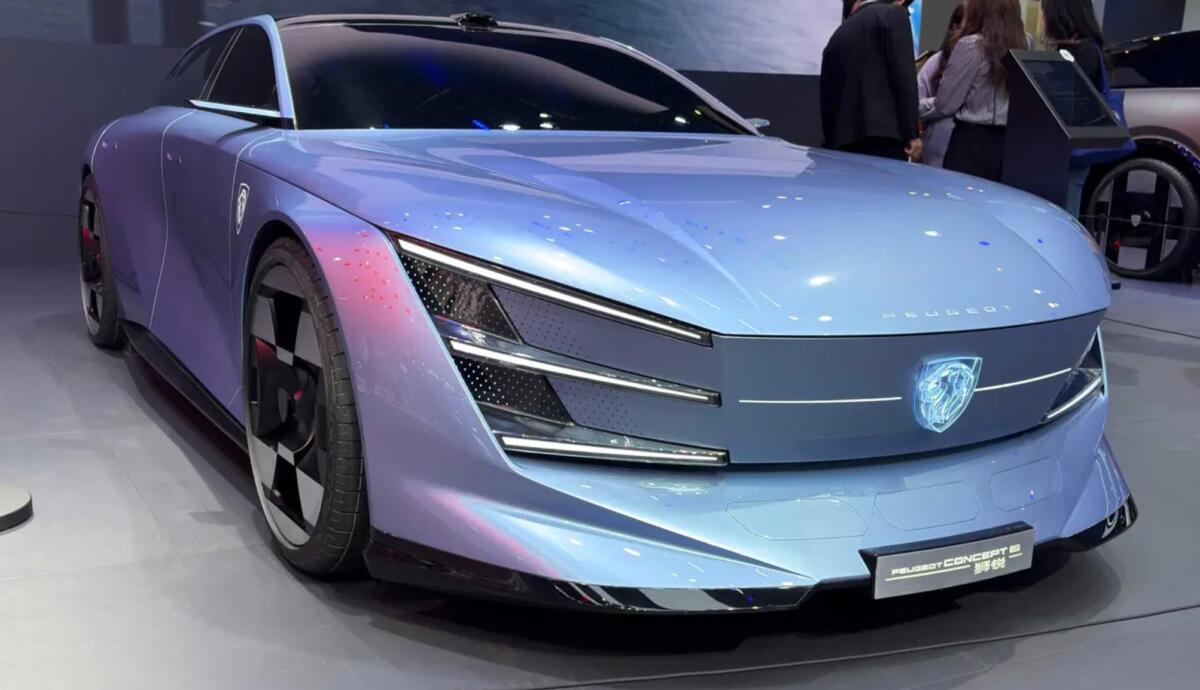 Фото до матеріалу: Peugeot показала два нові концепти для Китаю – Авто
