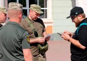 Фото до матеріалу: Міноборони витратило 291 млн грн на бодікамери Motorola для ТЦК
