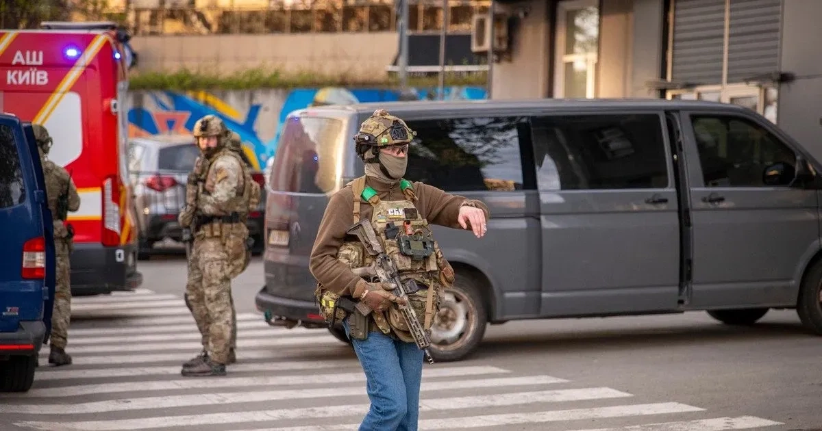 Фото до матеріалу: У Києві після стрілянини у Голосіївському районі розкрили деталі роботи диспетчерів швидкої