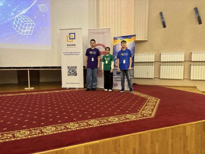 Фото до матеріалу: Черкаська гімназистка стала призеркою всеукраїнської олімпіади з математики