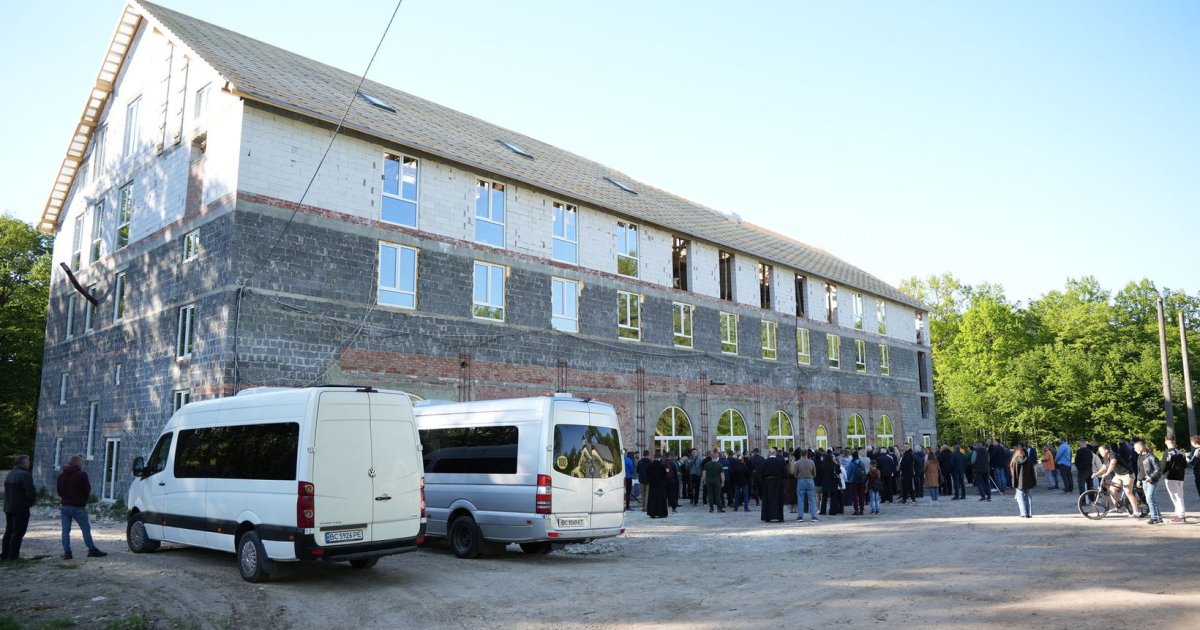 Фото до матеріалу: Єпархія УГКЦ на Дрогобиччині створює новий медико-соціальний центр — LVIV.MEDIA