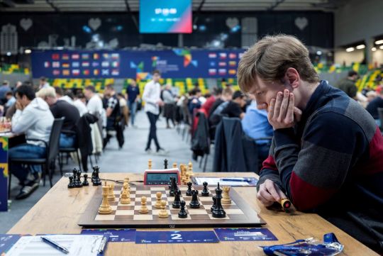 Фото до матеріалу: 17-річний Роман Дегтярьов став чемпіоном Європи з шахів: історична перемога українця без звання гросмейстера