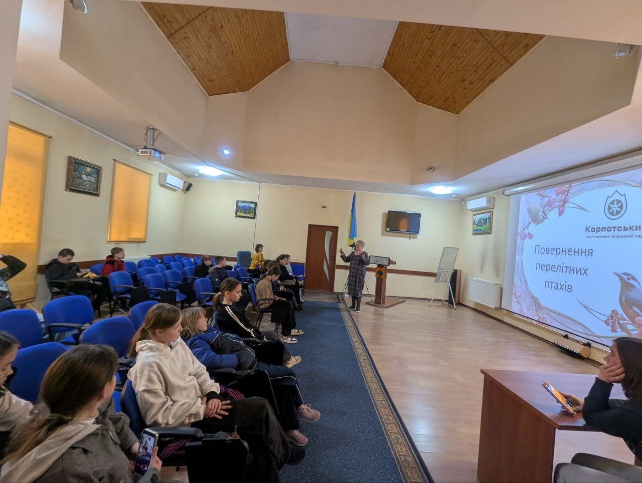 Фото до матеріалу: Діти санаторію «Прикарпатський» відвідали Карпатське НПП: Весняна декада спостережень за птахами
