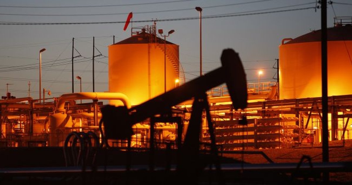 Фото до матеріалу: Іран скорочує видобуток нафти через морську блокаду США: головні тези