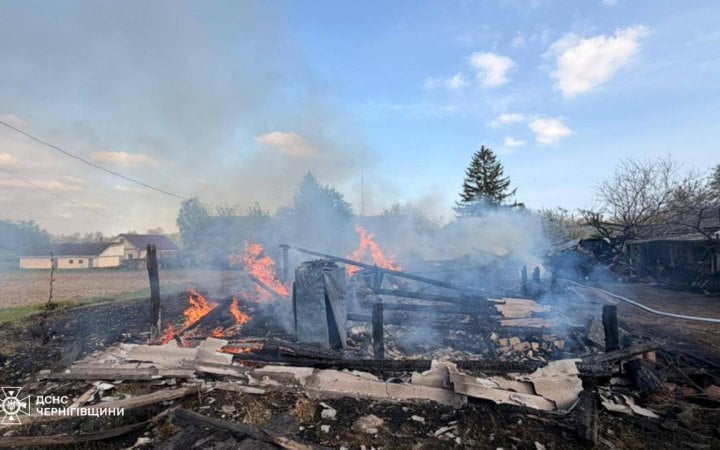 Фото до матеріалу: Головне за ніч та ранок неділі, 10 травня: майже 150 боєзіткнень, удари по прикордонню, "перемир'я" по-російськи
