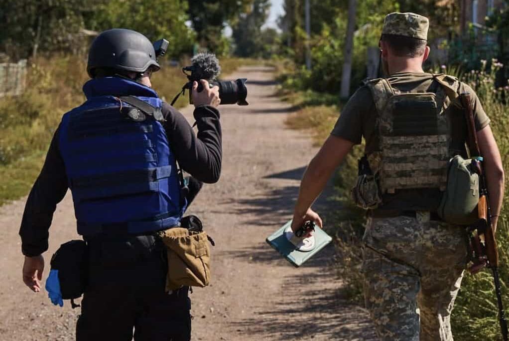 Фото до матеріалу: Підтримайте незалежне медіа Frontliner: як ваша допомога змінює реальність на передовій