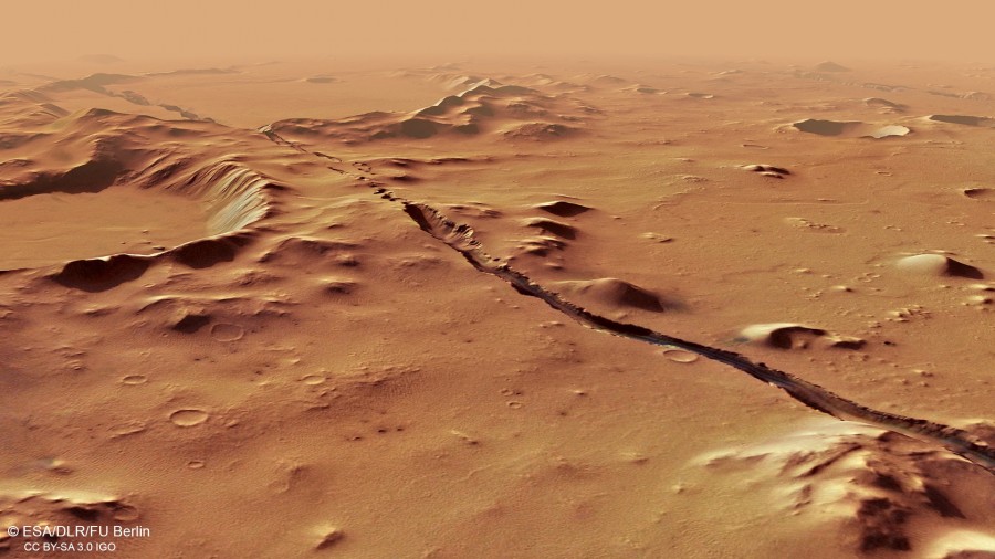 Фото до матеріалу: Mars Express виявив сліди недавньої тектонічної активності на Марсі
