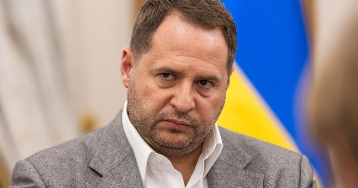 Фото до матеріалу: Віктора Лахна відпустили з поліції вночі: що сталося після інциденту з яйцем у Єрмака