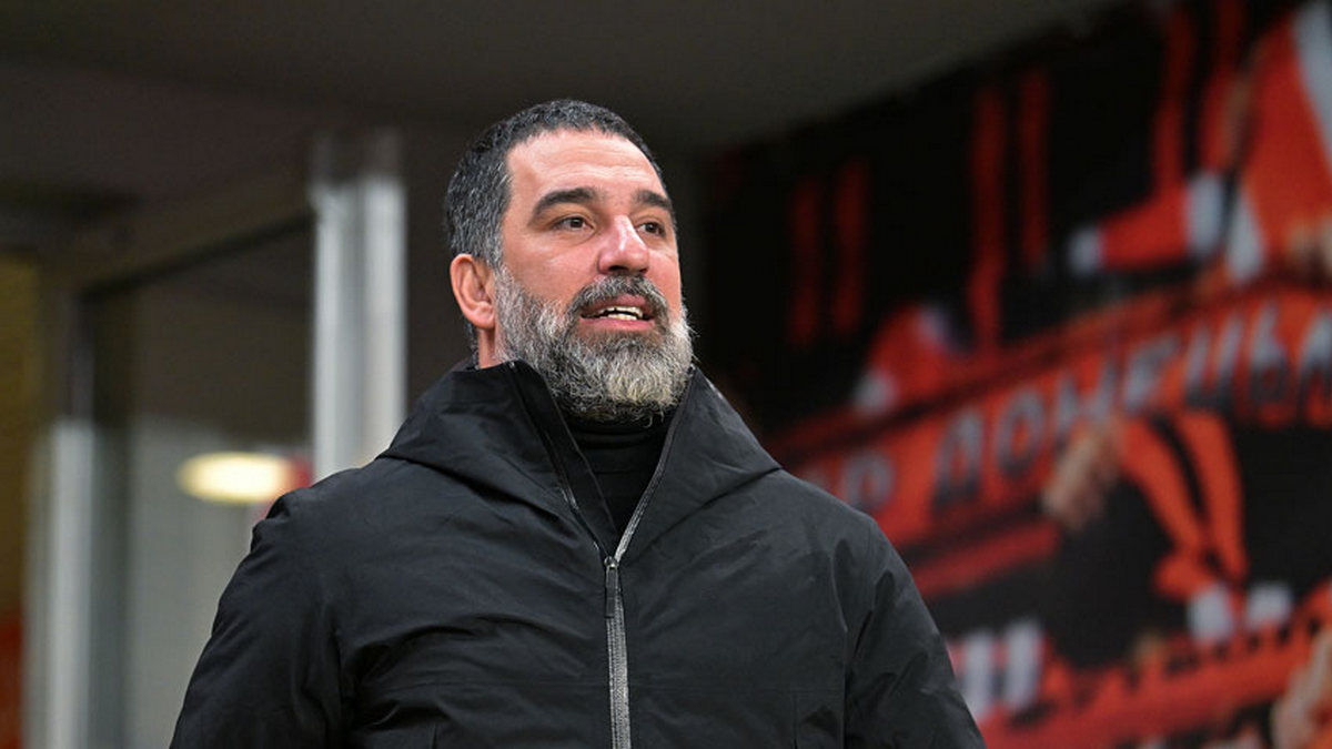 Фото до матеріалу: Гласнер похвалив Турана: що сказав тренер Кристал Пелас про Шахтар перед півфіналом Ліги конференцій