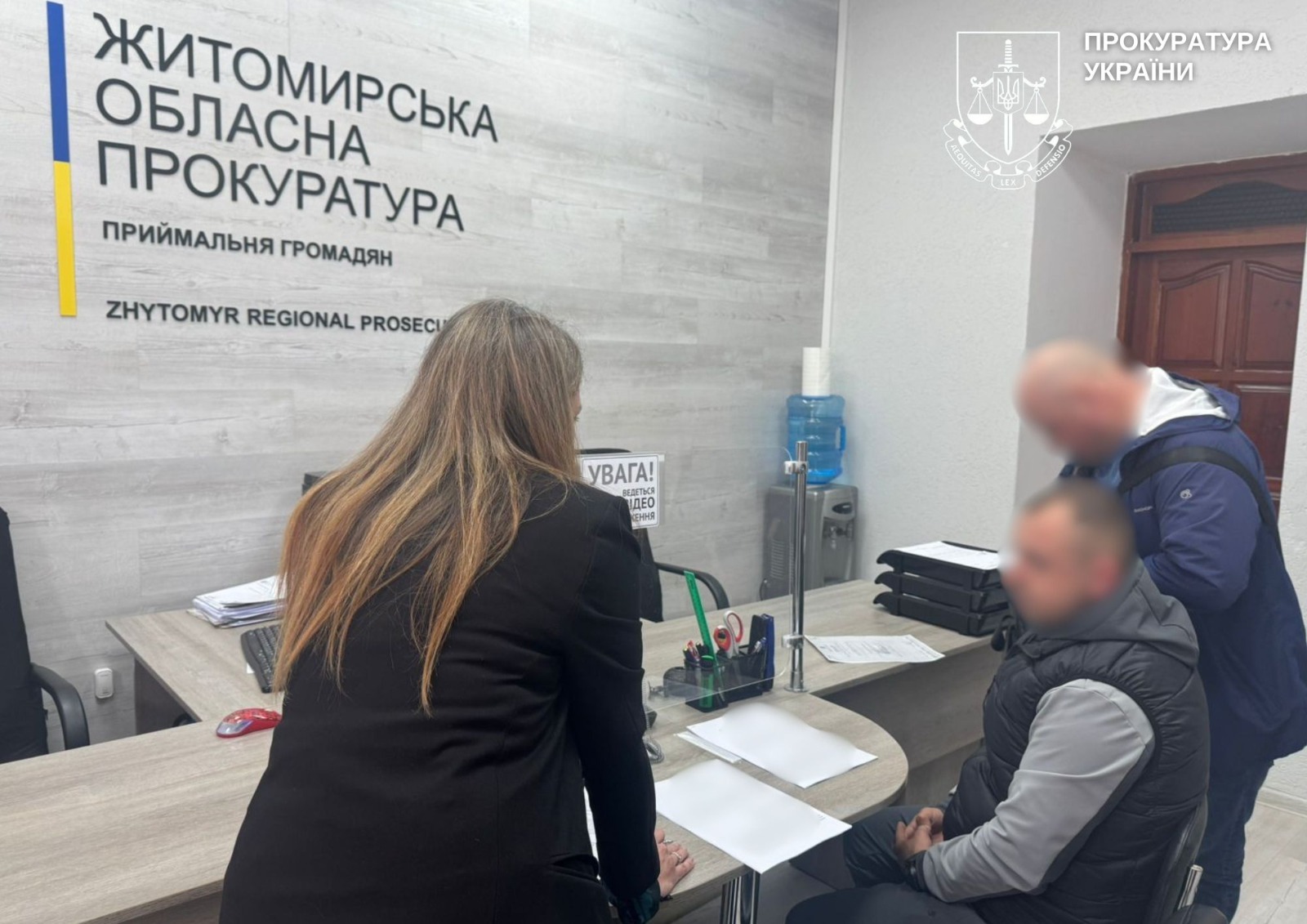 Фото до матеріалу: Лікарняні за гроші: у Житомирі прокурори повідомили про підозру двом особам