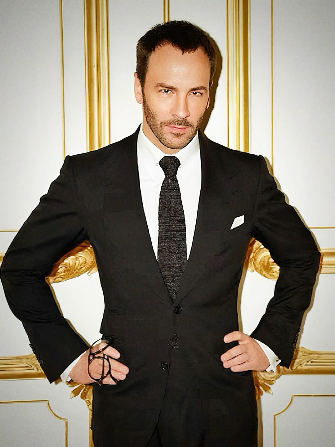 Фото до матеріалу: Андрій Єрмак у суді у костюмі Tom Ford: деталі справи та реакція публіки
