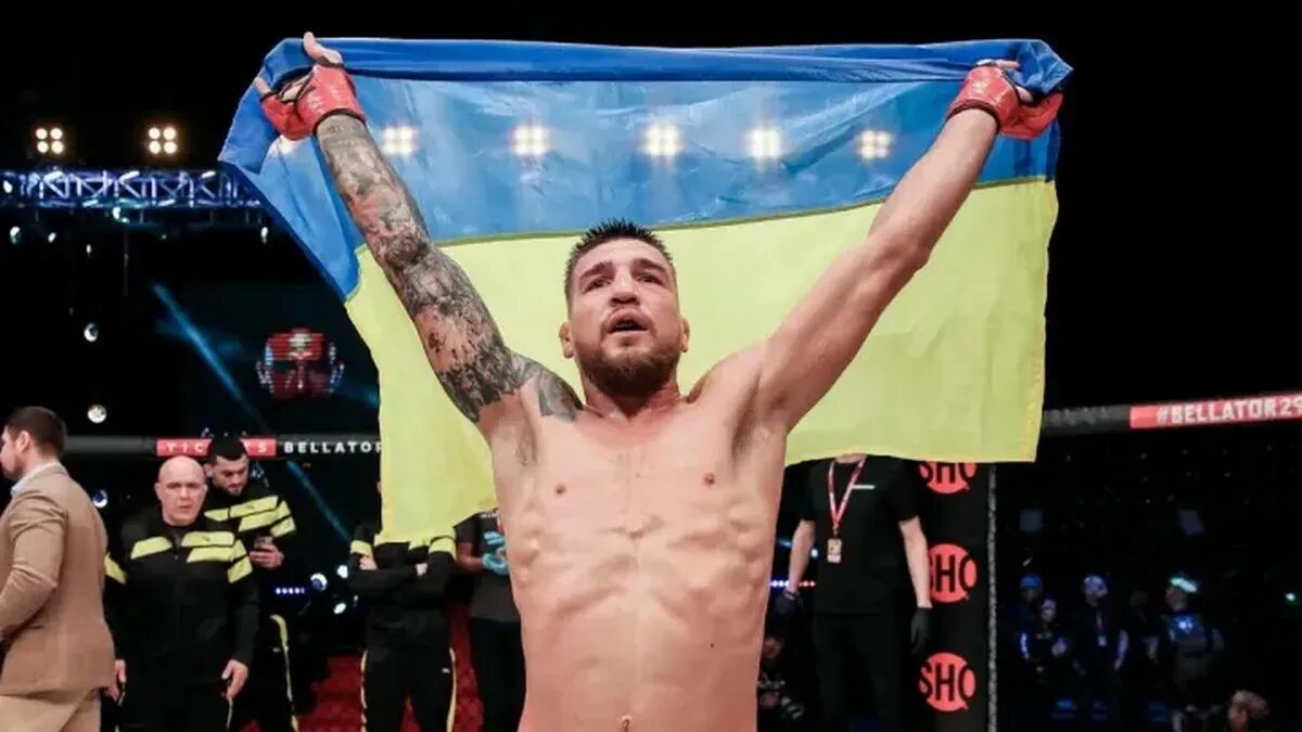 Фото до матеріалу: Ярослав Амосов переміг Альвареса на UFC 328: перемога та брейк-данс у Нью-Йорку