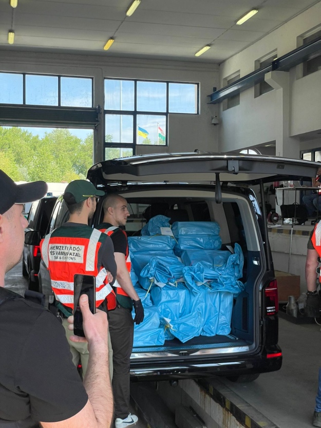 Фото до матеріалу: Ощадбанк підтвердив повернення грошей та золота з Угорщини