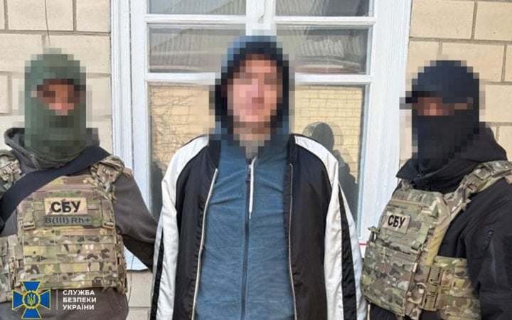 Фото до матеріалу: У Києві затримали організатора підпалів військових авто на замовлення ФСБ