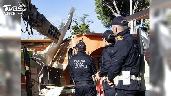 Фото до матеріалу: В Італії почали зносити вілли російського журналіста після скандалу з прем'єром
