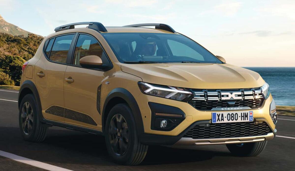 Фото до матеріалу: Dacia Sandero Stepway стане гібридом: що відомо про нову версію