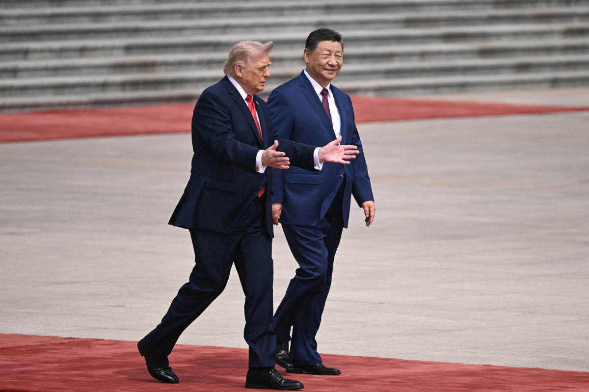 Фото до матеріалу: Трамп зустрівся з Сі: що очікують від дводенної зустрічі в Пекіні