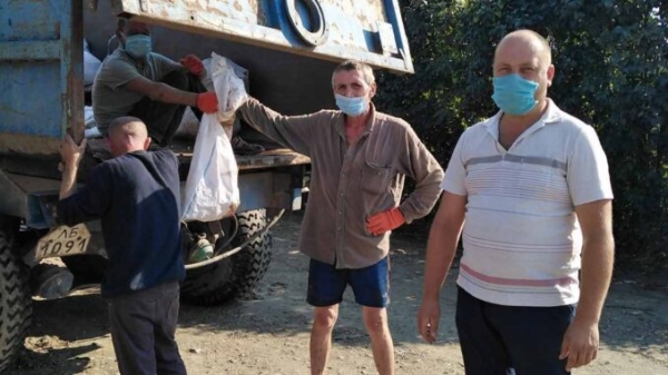Фото до матеріалу: На Бущині мешканці Купченської ради отримали безкоштовний вивіз сміття