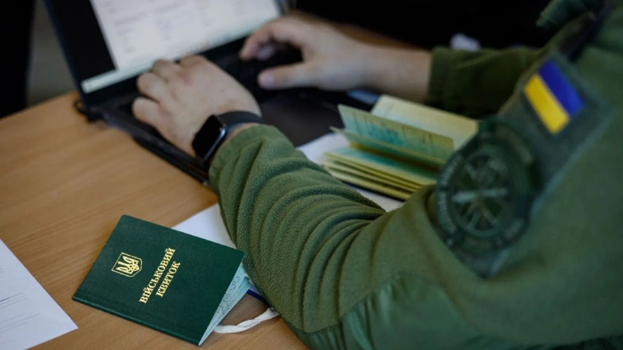 Фото до матеріалу: Як бізнесу зберегти керівництво: особливості бронювання для критично важливих підприємств