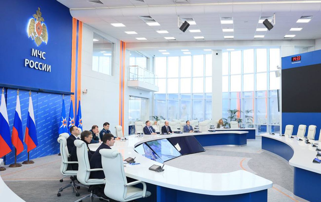 Фото до матеріалу: У Туапсе зупинили розлив нафти, але екологічна загроза залишається