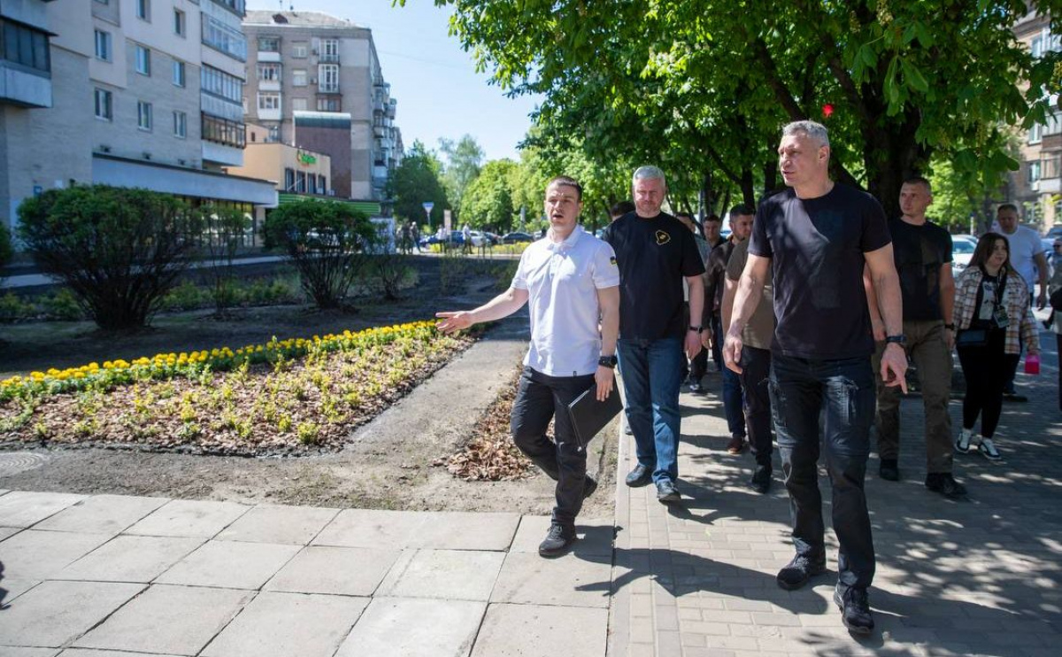 Фото до матеріалу: Кличко перевірив весняне прибирання Києва: що змінилося в районах столиці