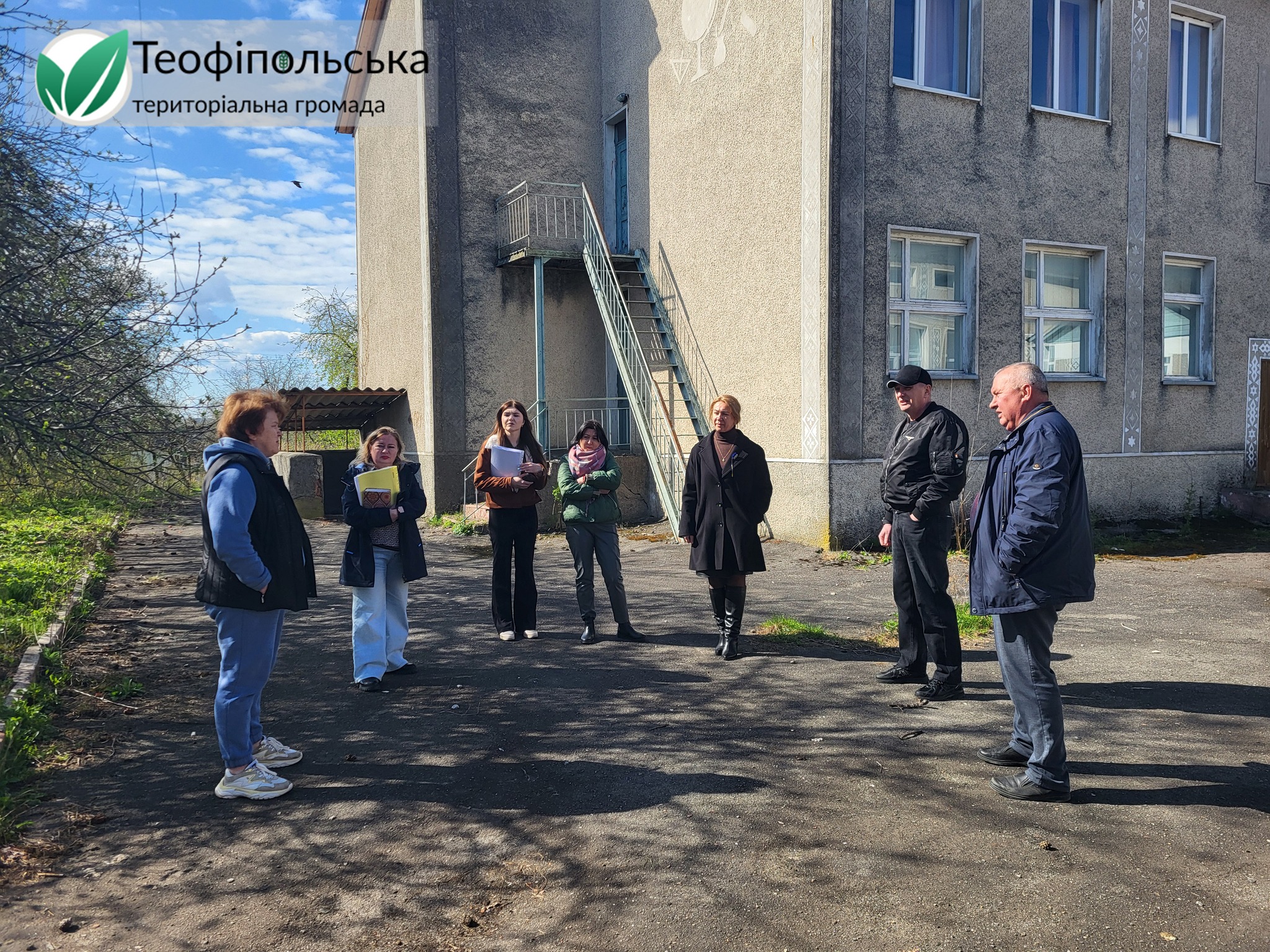Фото до матеріалу: У громаді на Хмельниччині будівлю гімназії, яку закрили, хочуть використати для потреб індустріального парку - Незалежний громадський портал