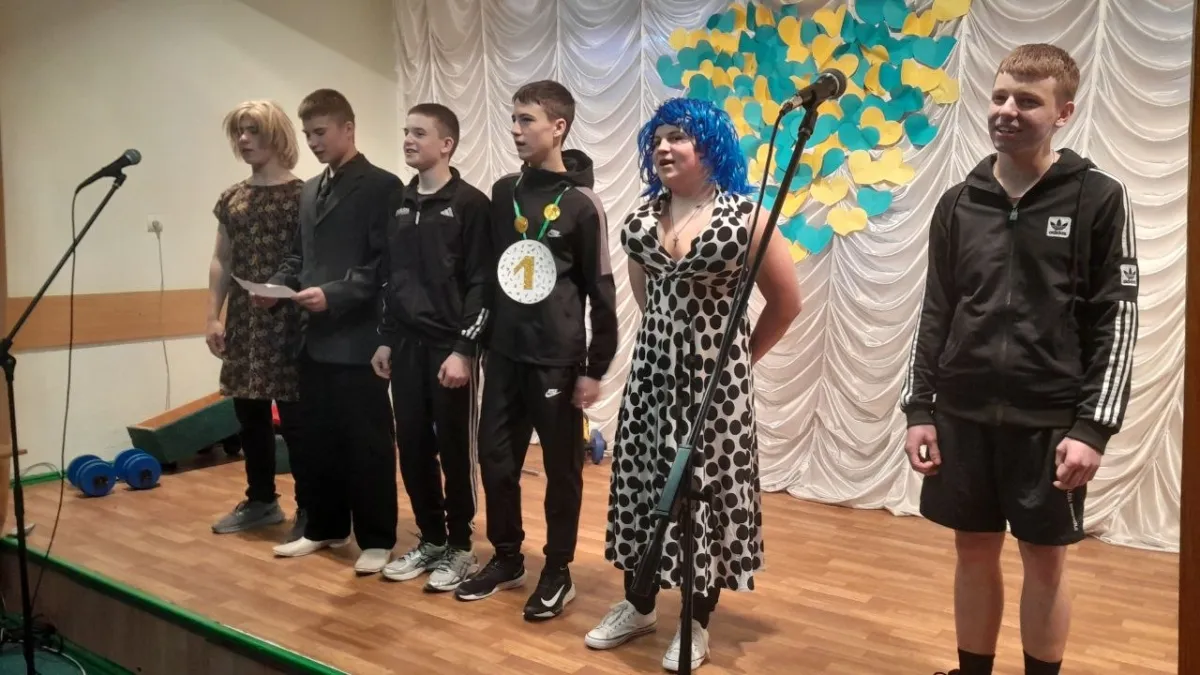 Фото до матеріалу: У Острозі визначили переможців фестивалю «Молодь обирає здоров'я»: перші місця здобули одинадцятикласники