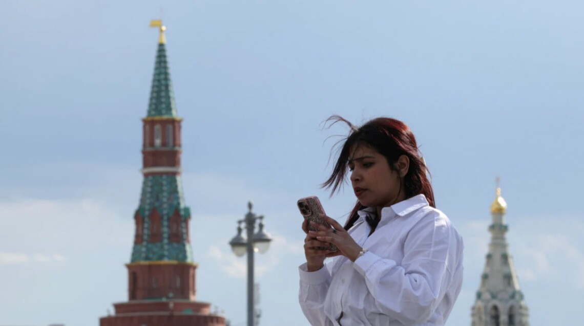 Фото до матеріалу: У Москві повністю відключать мобільний інтернет та СМС на 9 травня