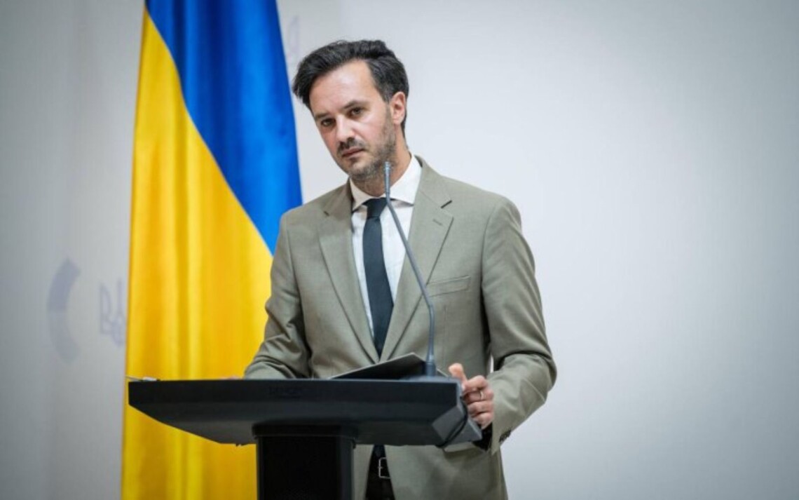 Фото до матеріалу: МЗС України відмовився звинувачувати Грецію у знайденому морському дроні