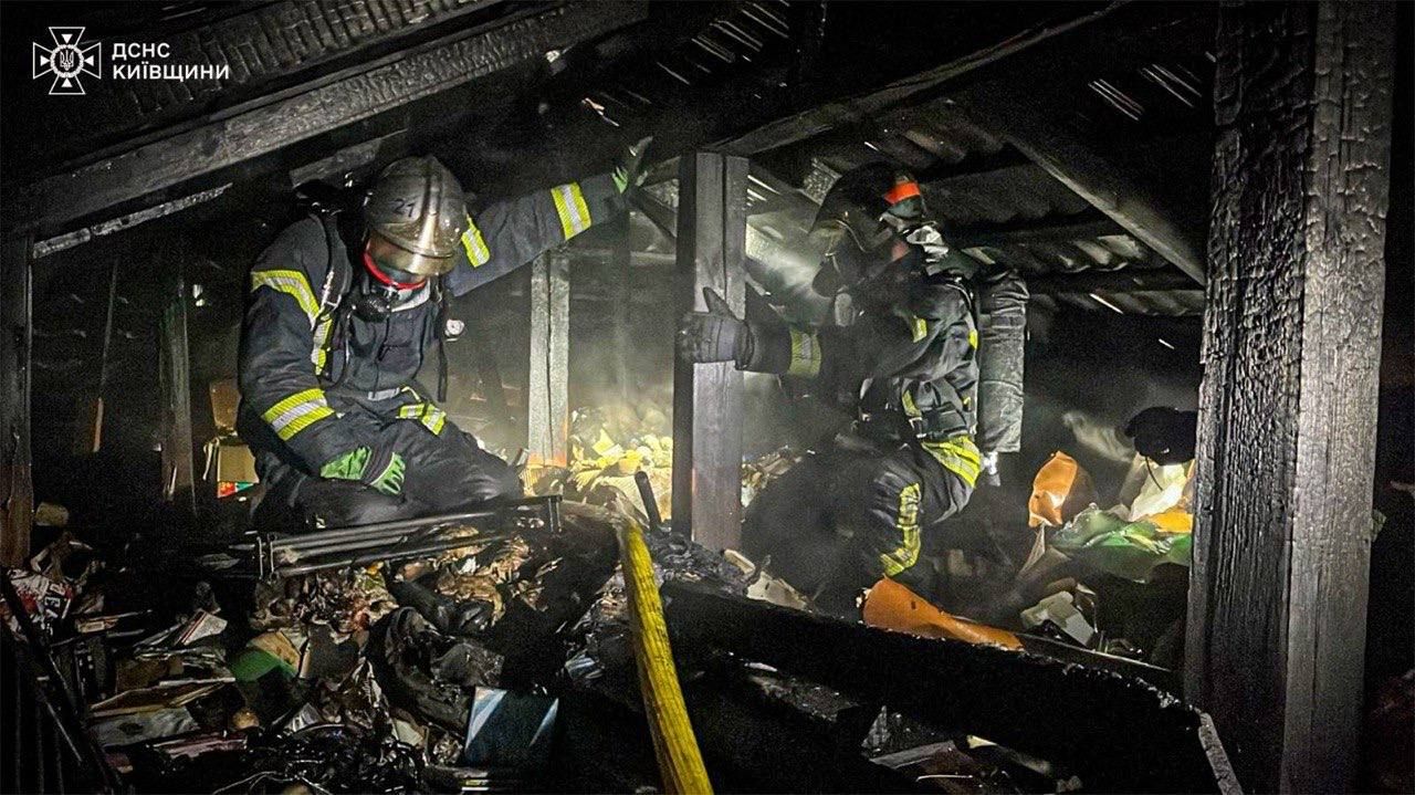 Фото до матеріалу: Атака на Київщину: поранені, пожежі та відновлення в шести районах